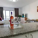 Jardins Da Rocha Апартаменты Портиман
